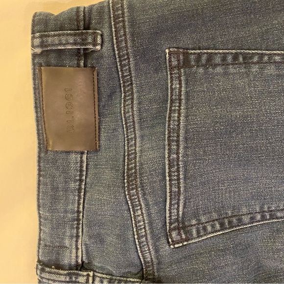 DL1961 Classic Wash Blue Men's Jeans - Picture 3 of 3